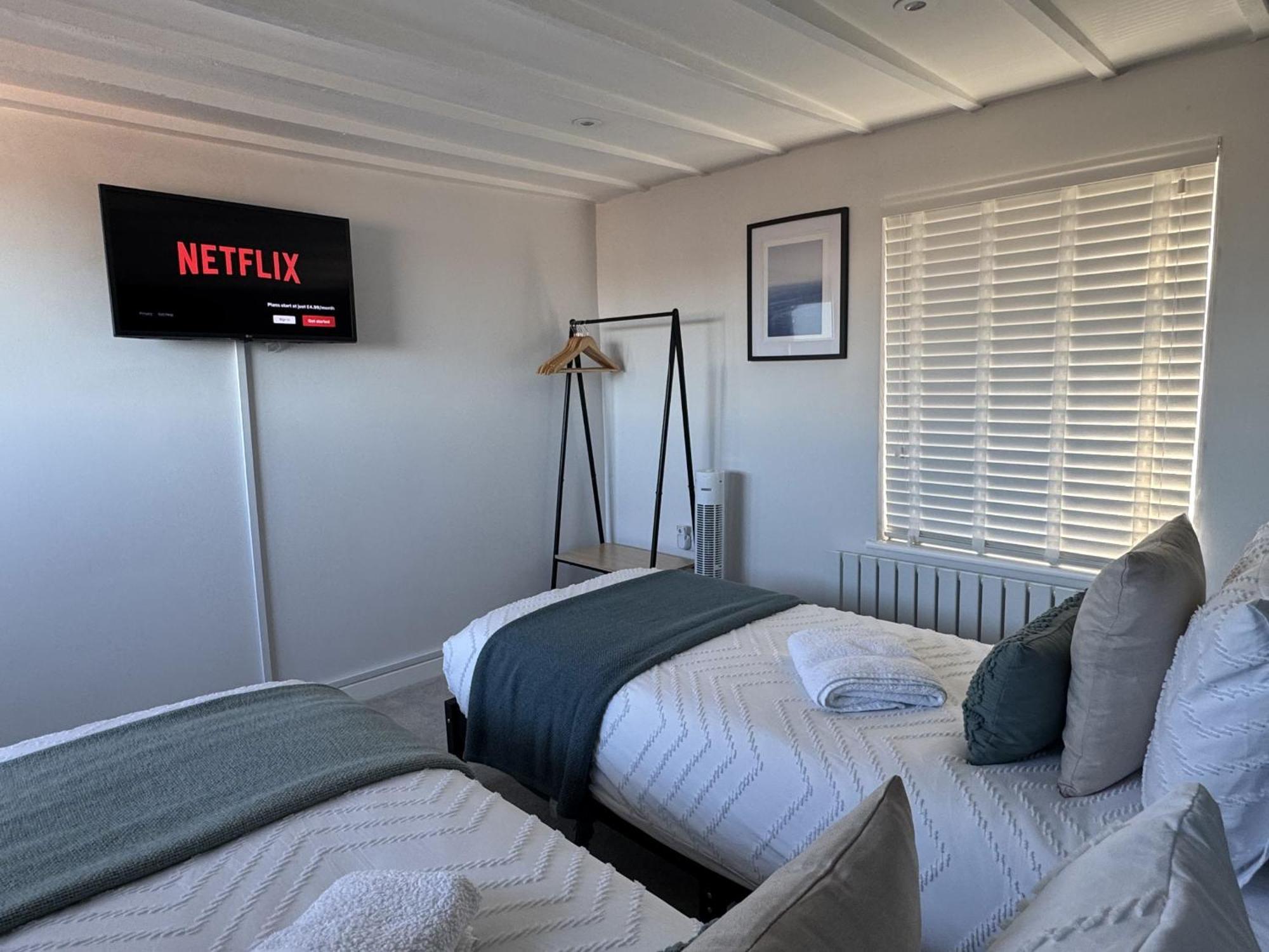 Вилла Driftwood House - Luxury Dog-Friendly Townhouse In Cowes, Steps From Marina Каус Экстерьер фото